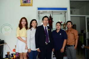 คุณแดงน้อย พหลทัพ