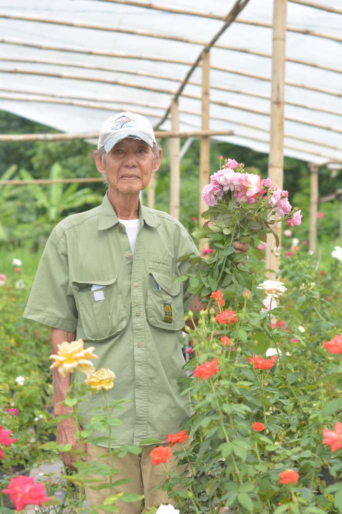 จีระ ดวงพัตรา นักเลี้ยงกุหลาบมากประสบการณ์